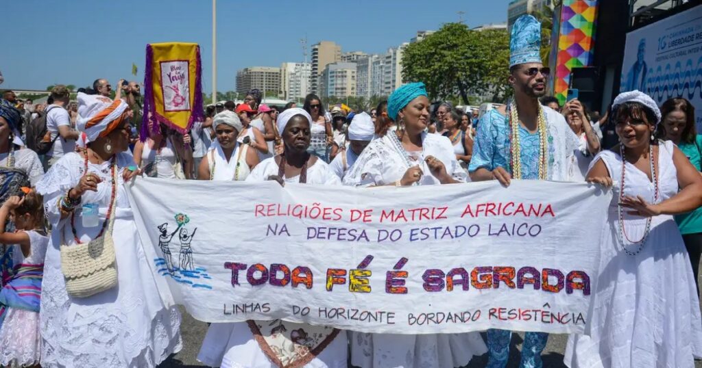 Debate eleitoral reúne propostas sobre racismo, segurança e liberdade religiosa